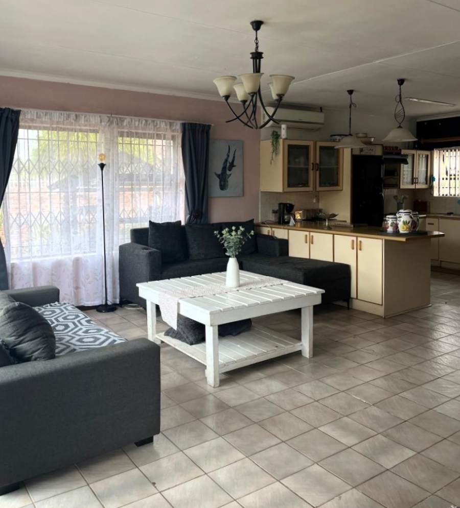 5 Bedroom Property for Sale in Noorsekloof Eastern Cape